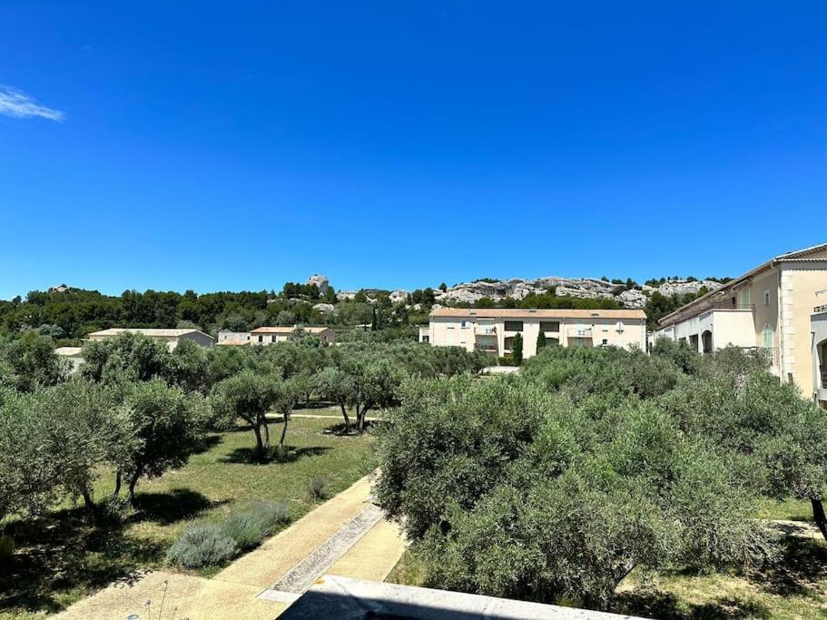 Lou Olivie, Appartement Climatise Avec Piscine Aux Pieds Alpilles Paradou Bagian luar foto